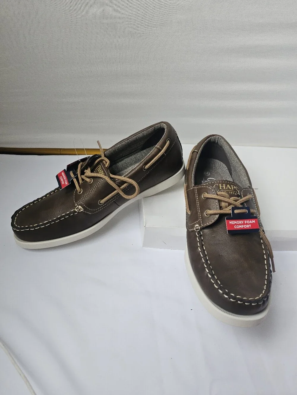 Chaps Benny Men’s Brown Boat Shoes Size 10 NWT Memory Foam)
